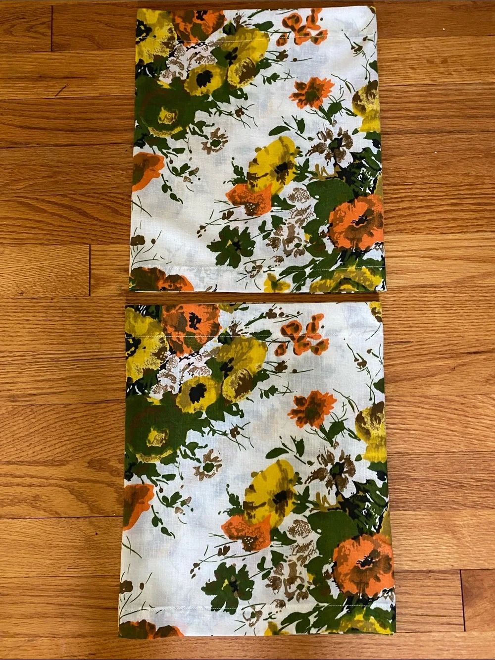 Vintage Handmade Floral Valance
